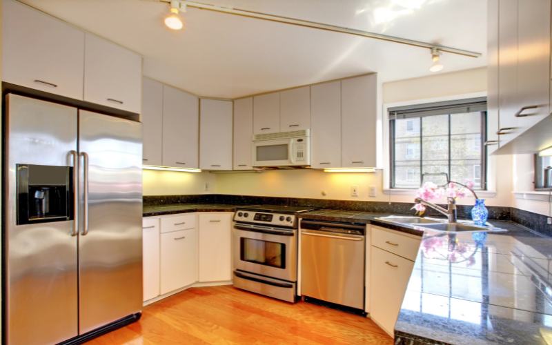 Do’s & Don’ts while lighting a kitchen with low ceiling